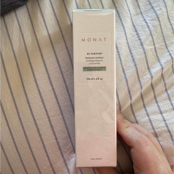 MONAT be purified clarifying cleanser - Picture 4 of 8